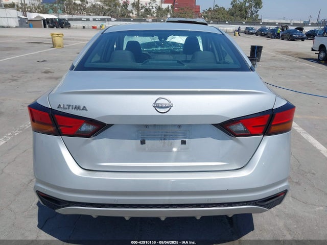 Nissan 2024 2024 1N4BL4BVXRN320772 Image 16