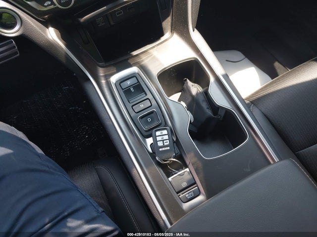 Honda lfb2 2022 1HGCV3F23NA044554 Image 11