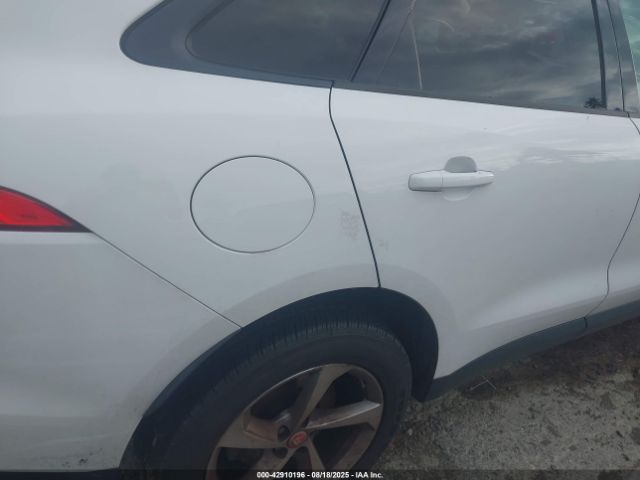 2018 JAGUAR F-PACE SADCJ2FN6JA256684 Photo 5