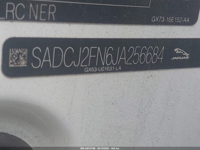 2018 JAGUAR F-PACE SADCJ2FN6JA256684 Photo 8