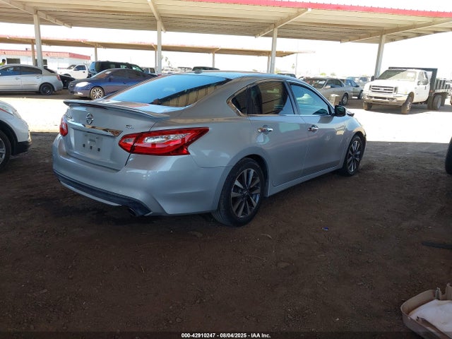1N4AL3AP5HC175904 Nissan 2017