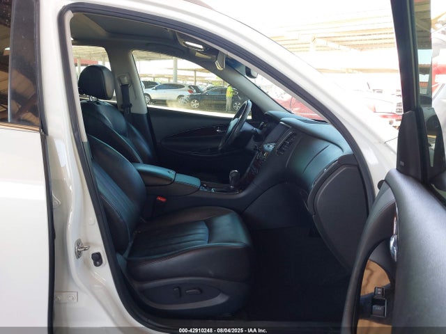 Infiniti 2017 2017 JN1BJ0RP2HM381749 Image 5