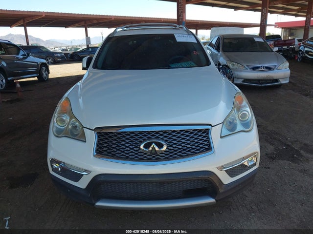 Infiniti 2017 2017 JN1BJ0RP2HM381749 Image 6