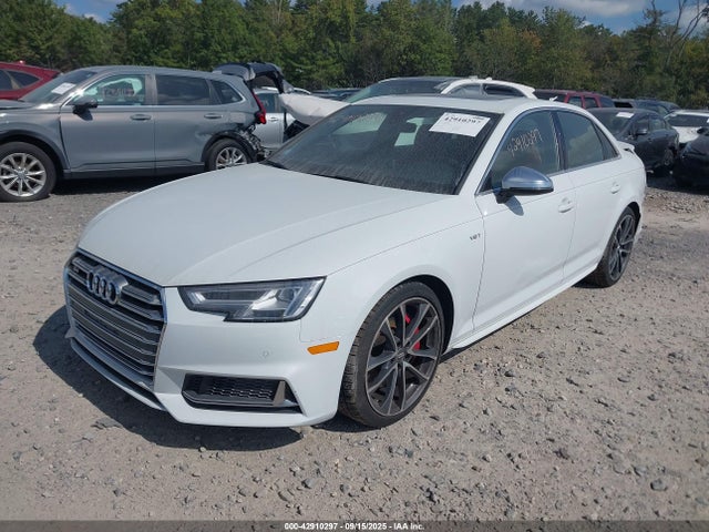 2018 AUDI S4 WAUB4AF4XJA101715 Photo 1