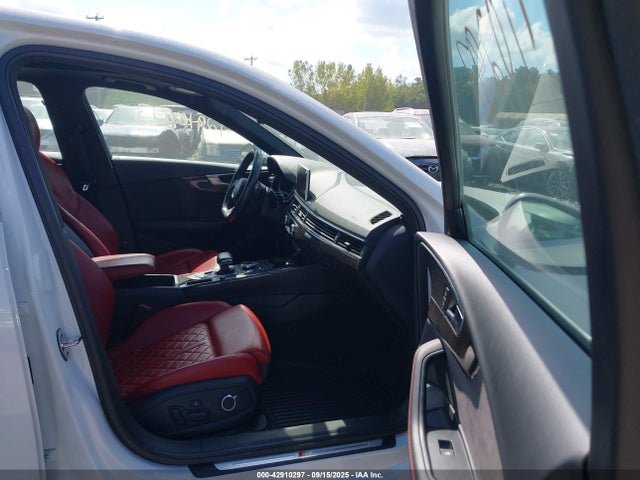2018 AUDI S4 WAUB4AF4XJA101715 Photo 4