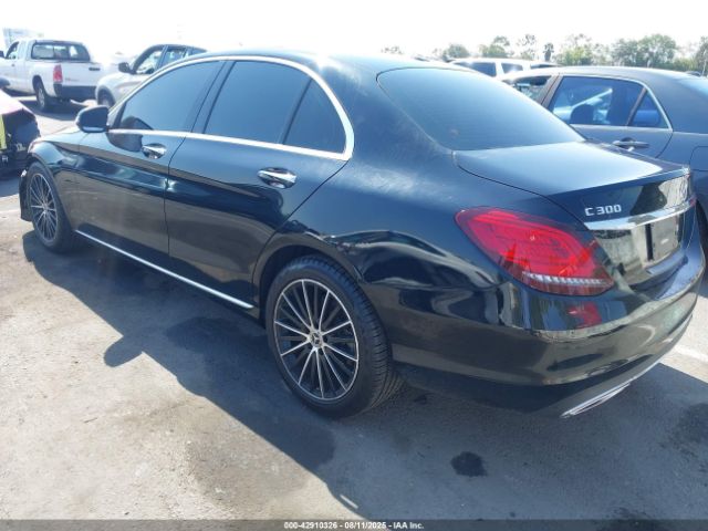 2021 MERCEDES-BENZ C 300 W1KWF8DB1MR644861 Photo 2