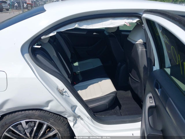 3VWD17AJ9GM367689 Volkswagen 1.8t