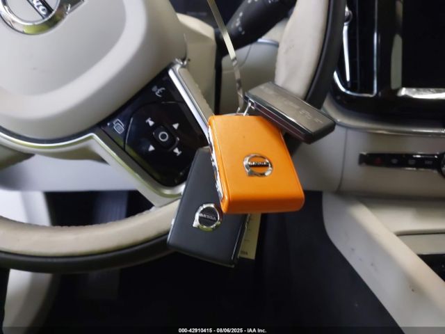 2024 VOLVO XC60 RECHARGE PLUG-IN HYBRID YV4H60DL5R1782435 Photo 10