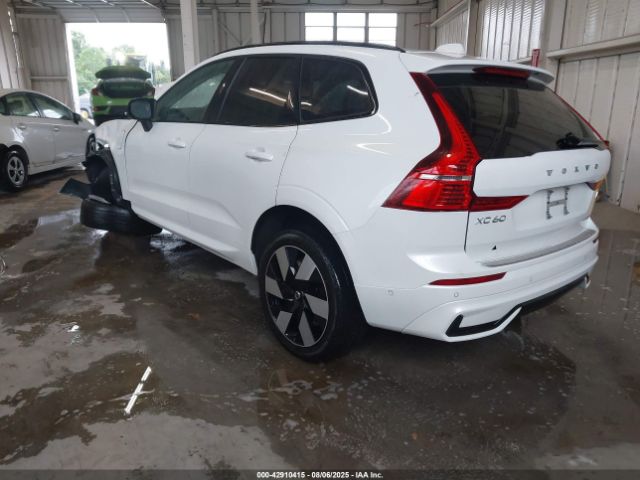2024 VOLVO XC60 RECHARGE PLUG-IN HYBRID YV4H60DL5R1782435 Photo 2