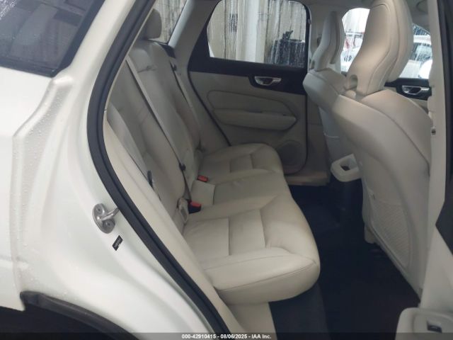 2024 VOLVO XC60 RECHARGE PLUG-IN HYBRID YV4H60DL5R1782435 Photo 7