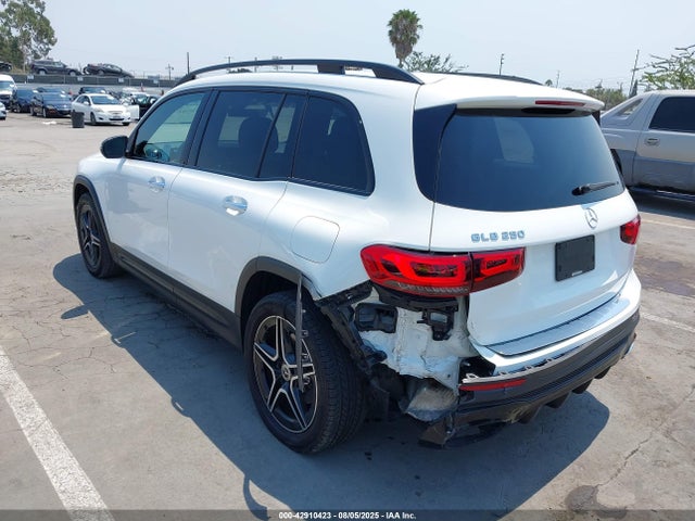 W1N4M4GB3MW108211 Mercedes-Benz m260