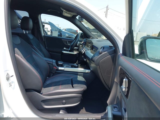 W1N4M4GB3MW108211 Mercedes-Benz m260