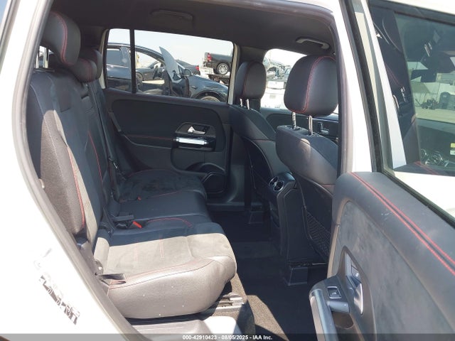 W1N4M4GB3MW108211 Mercedes-Benz m260