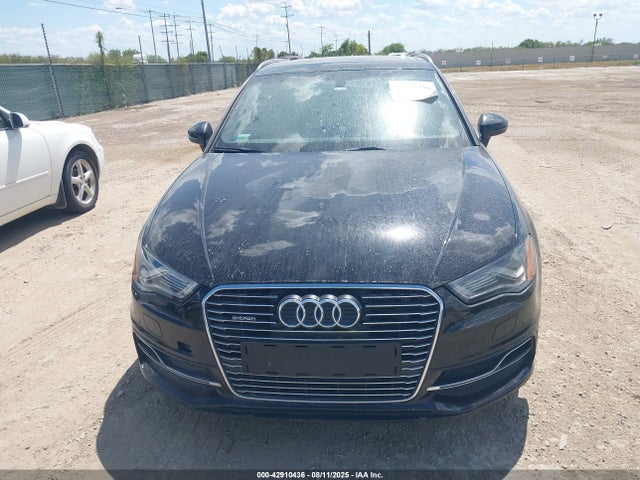 WAUTPBFF5GA082695 Audi A3