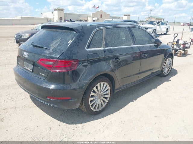 2016 AUDI A3 E-TRON WAUTPBFF5GA082695 Photo 3