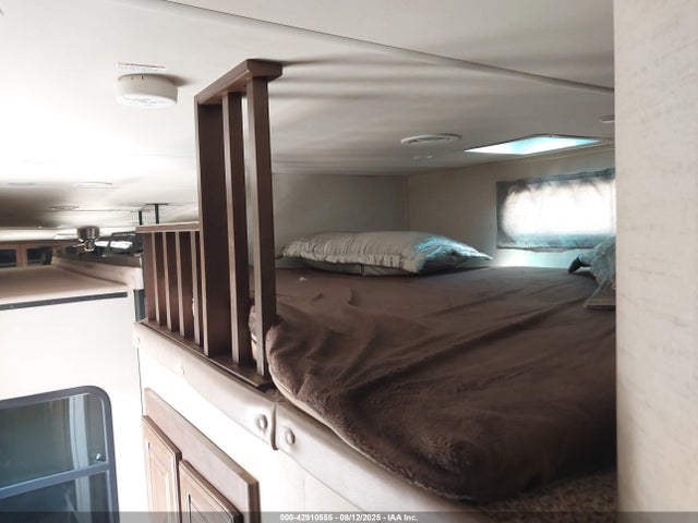 4X4FSAN29JJ036960 Other 2018