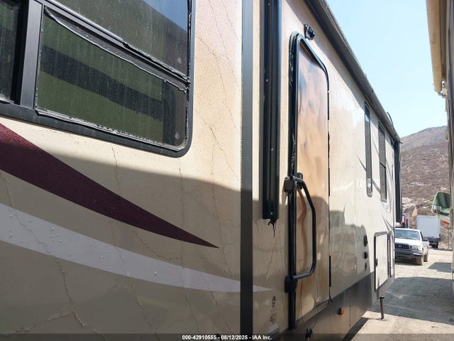 4X4FSAN29JJ036960 Other 2018