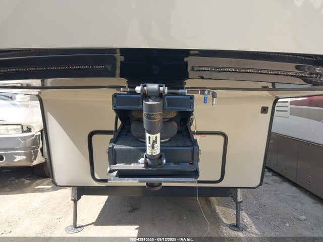 4X4FSAN29JJ036960 Other 2018