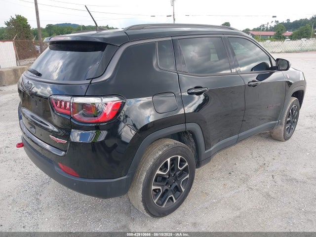 Jeep Compass 2021 3C4NJDDB5MT540149 Image 4