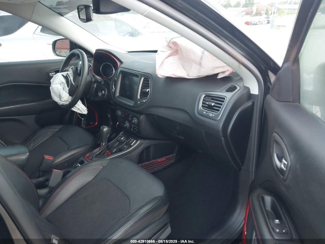 Jeep Compass 2021 3C4NJDDB5MT540149 Image 5