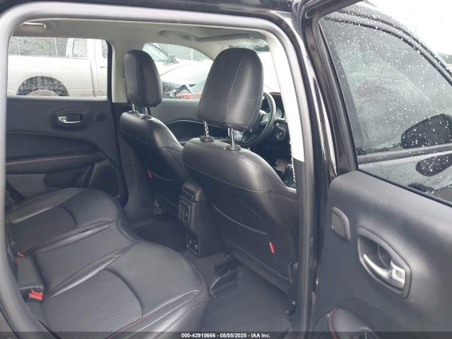 Jeep Compass 2021 3C4NJDDB5MT540149 Image 8
