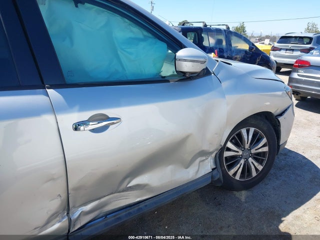 5N1DR2MM7HC677262 Nissan Pathfinder