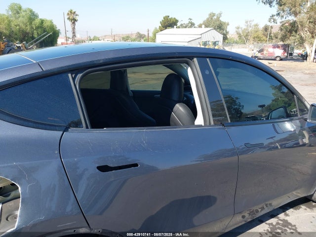 7SAYGDEE0PA128759 Tesla 2023