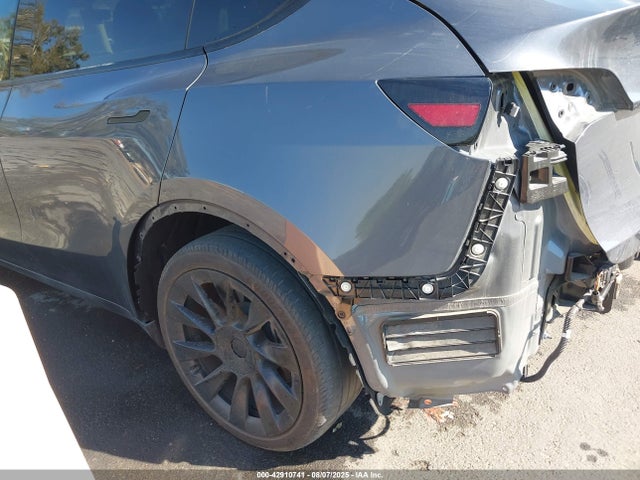 7SAYGDEE0PA128759 Tesla 2023