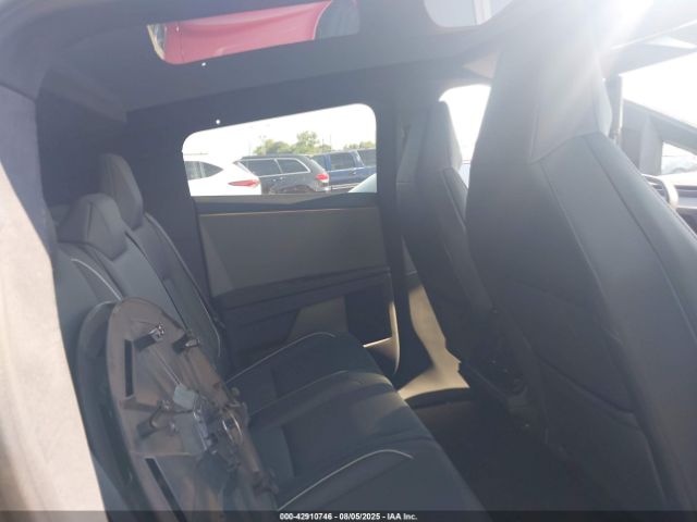 2025 TESLA CYBERTRUCK 7G2CEHED8SA069106 Photo 7