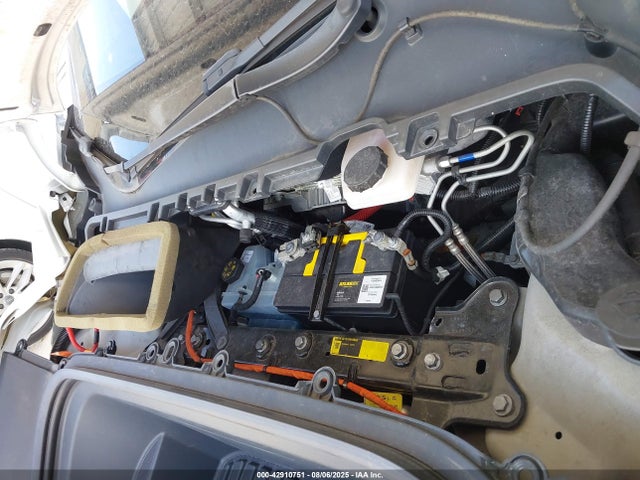 2021 TESLA MODEL Y 5YJYGAEE2MF189900 Photo 9