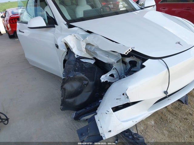 2021 TESLA MODEL Y 5YJYGAEE2MF189900 Photo 5