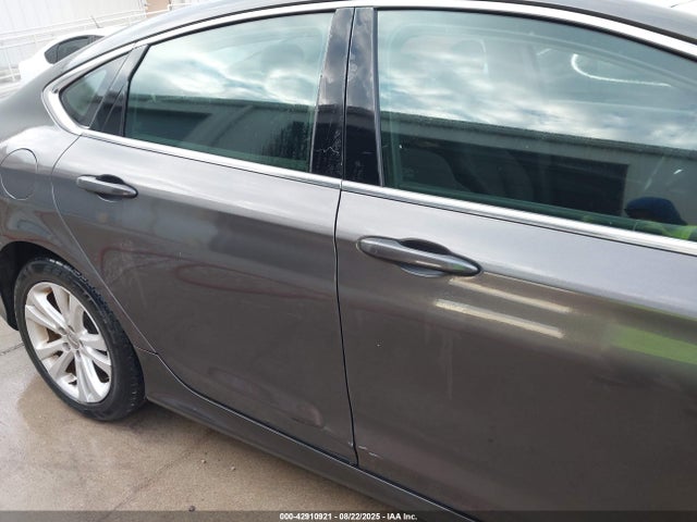 1C3CCCAB7GN166250 Chrysler 200