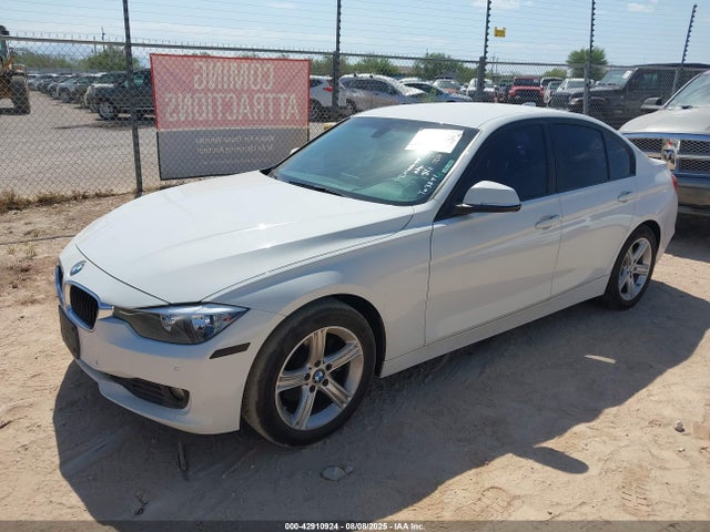 BMW 2015 2015 WBA3B1G58FNT03891 Image 2