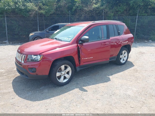 Jeep 2016 2016 1C4NJDBB3GD686983 Image 2