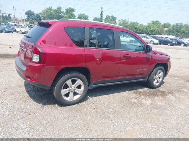Jeep 2016 2016 1C4NJDBB3GD686983 Image 4