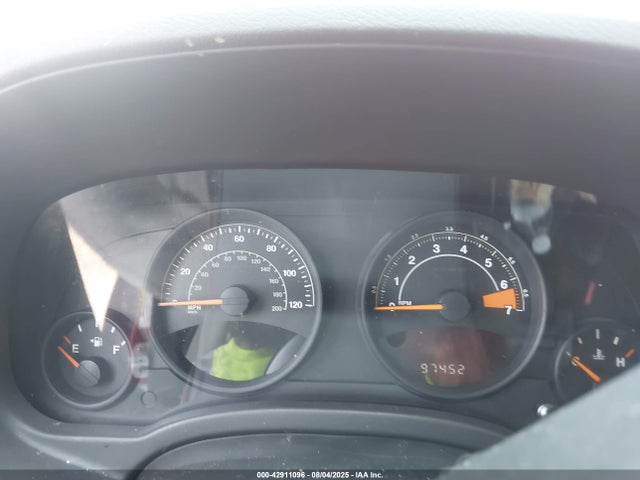 Jeep 2016 2016 1C4NJDBB3GD686983 Image 7