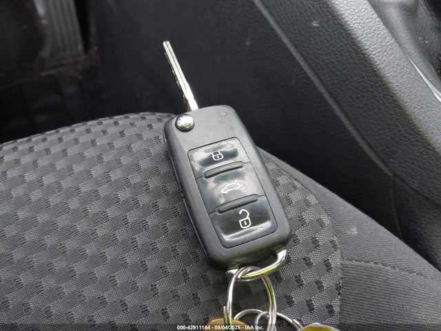 3VW1K7AJ7EM314812 Volkswagen Jetta