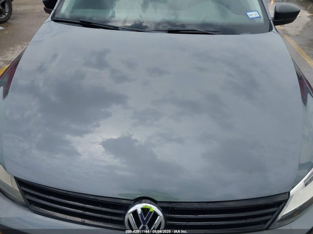 3VW1K7AJ7EM314812 Volkswagen Jetta