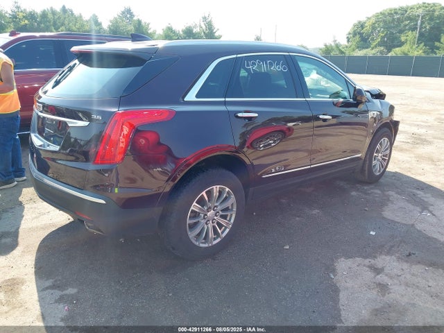 2018 CADILLAC XT5 1GYKNCRS3JZ202094 Photo 3