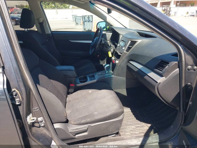 2011 Subaru Outback 2.5i Premium მანქანა იყიდება აუქციონზე, vin: 4S4BRBFC2B3345765, აუქციონის ნომერი: 42911331