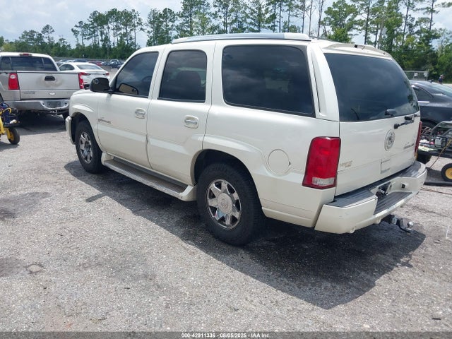 2005 CADILLAC ESCALADE 1GYEC63N05R232831 Photo 2