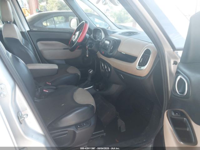 2014 FIAT 500L ZFBCFACH6EZ029818 Photo 4