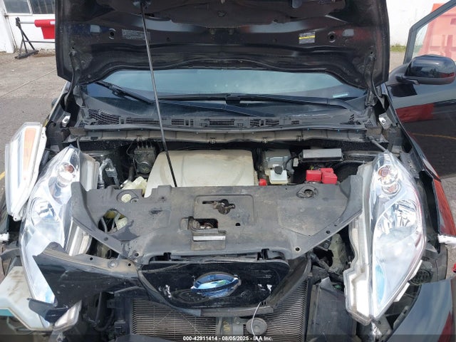 1N4BZ0CP3HC304432 Nissan 2017