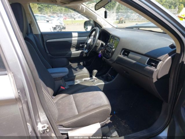 2016 MITSUBISHI OUTLANDER JA4AZ3A32GZ041184 Photo 4