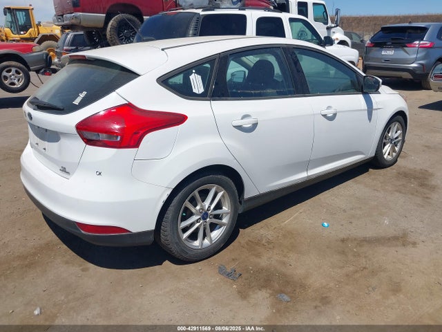Ford 2016 2016 1FADP3K22GL213740 Image 4