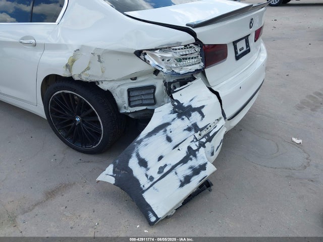 WBAJA5C53JG898847 BMW 530I