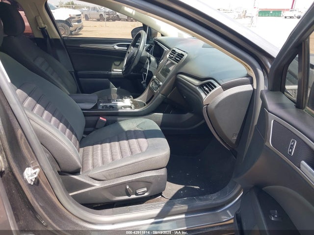 3FA6P0H72HR406824 Ford 2017
