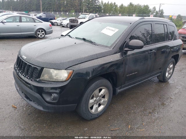 Jeep 2014 2014 1C4NJCBA0ED749732 Image 2