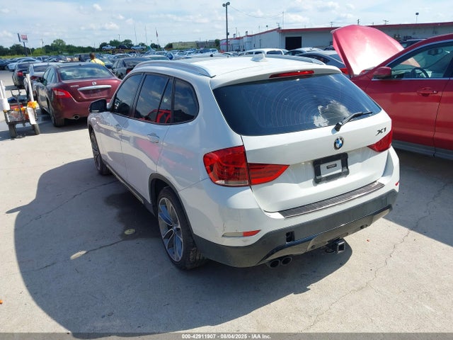 BMW X1 2014 WBAVM1C52EVW50110 Image 3