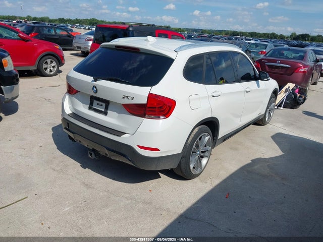 BMW X1 2014 WBAVM1C52EVW50110 Image 4